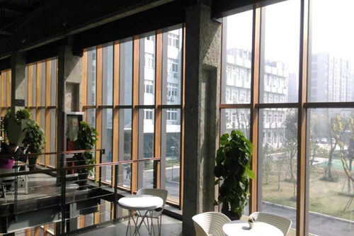 定制的鋁合金門(mén)窗產(chǎn)品有哪些優(yōu)勢(shì)？